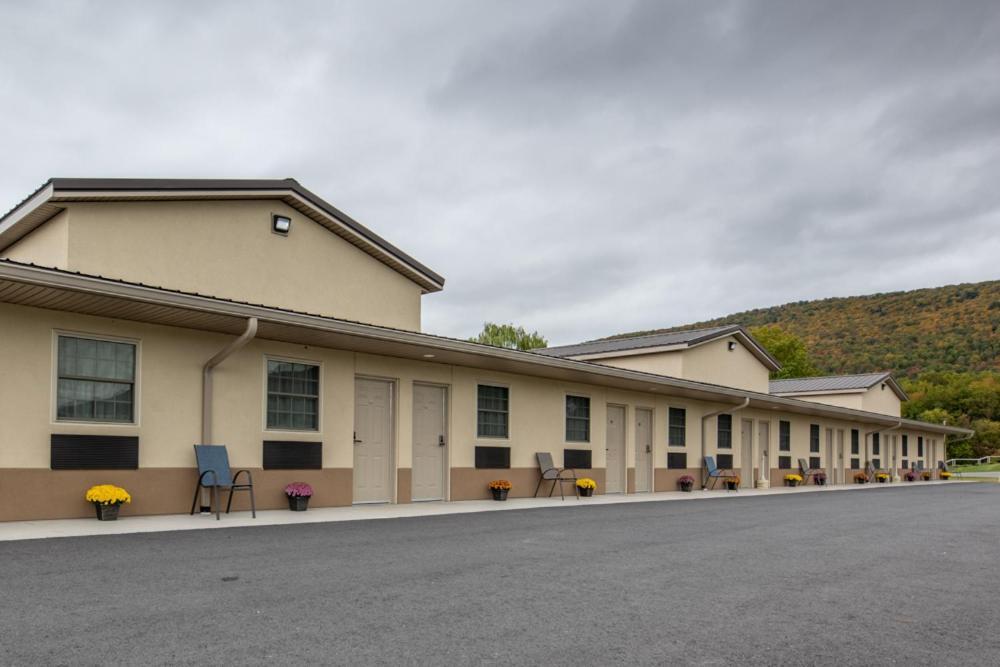 Lock Haven Grandview Hotel Mill Hall エクステリア 写真